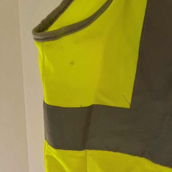 REFLECTVIVE VEST HIGH VISABILITY DAY / NIGHT -NEON YELLOW -ZIPPER FRONT SIZE XL - Picture 7 of 12